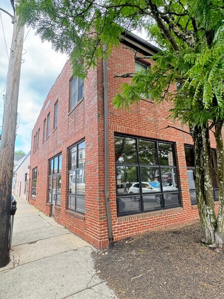 More Photos Of 360-366 Summer St, Somerville Loft Creative Space For Lease