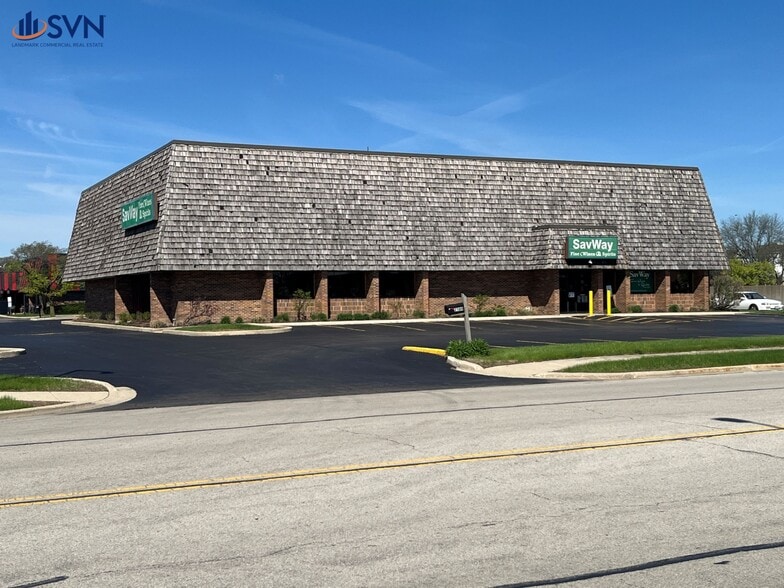 More Photos Of 2580 E Main St, St Charles Freestanding For Sale