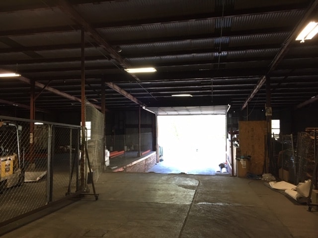 More Photos Of 175 E King St, Ephrata Warehouse For Lease