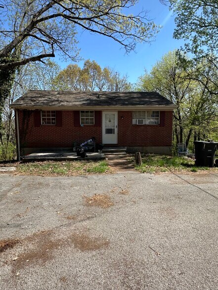 More Photos Of 1701 Mayfield Dr, Roanoke Apartments For Sale