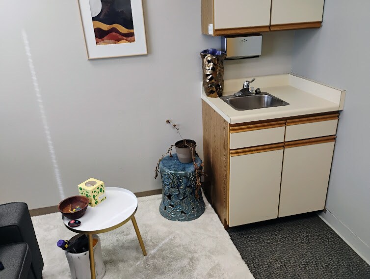 More Photos Of 7373 W Jefferson Ave, Lakewood Medical For Sale