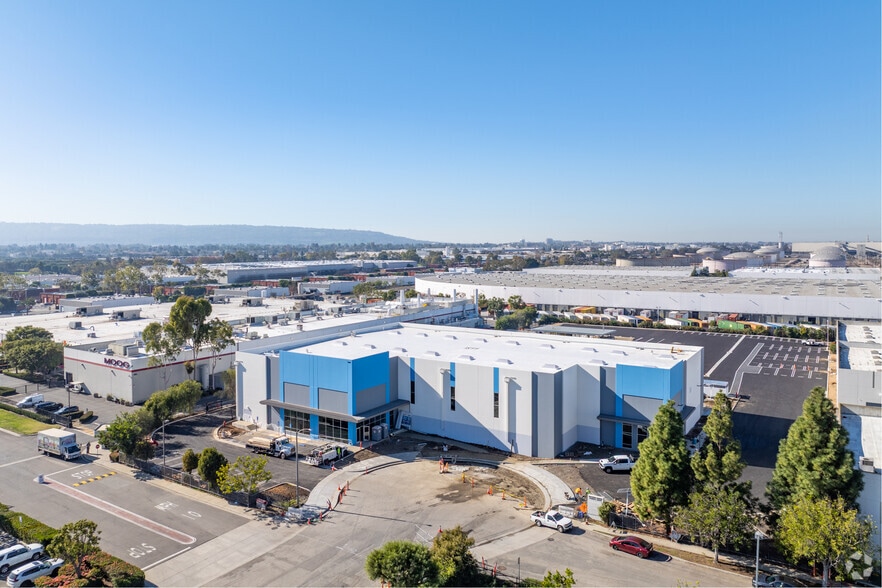 More Photos Of 1899 Western Way, Torrance Warehouse For Lease