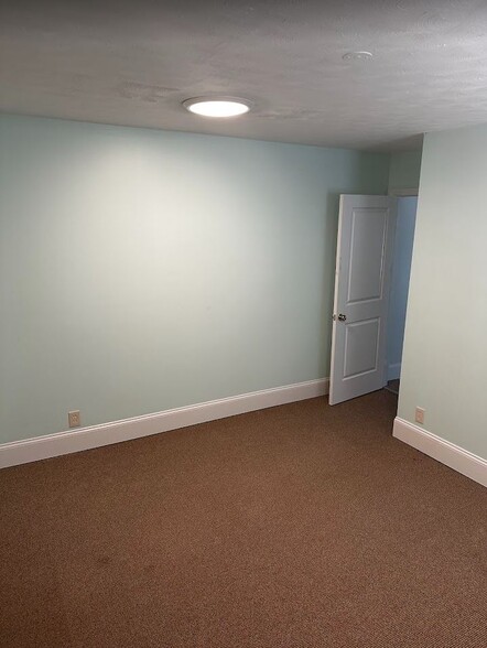 More Photos Of 117 Longwood Dr SE, Huntsville Storefront Retail Office For Lease