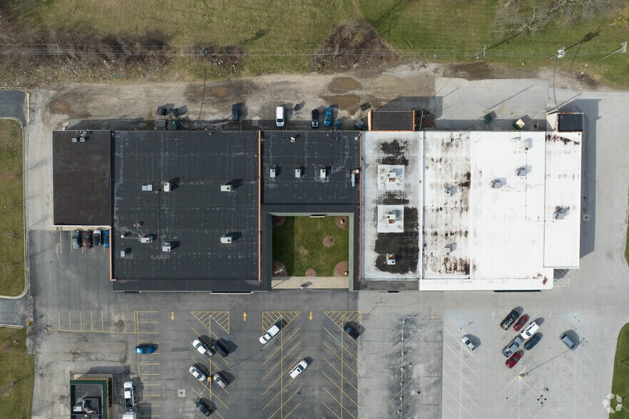 More Photos Of 149-151 E Airport Hwy, Swanton Storefront Retail Office For Lease
