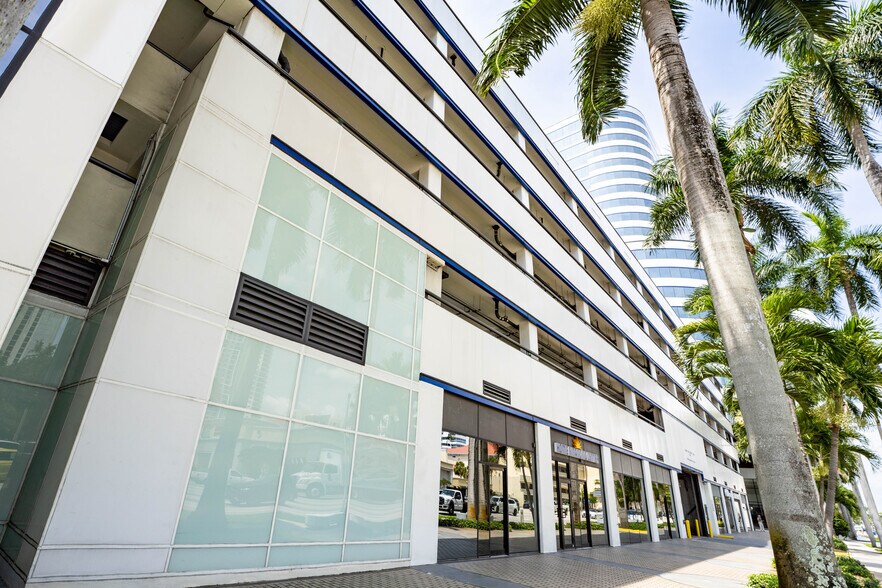 More Photos Of 500 E Broward Blvd, Fort Lauderdale Office For Lease