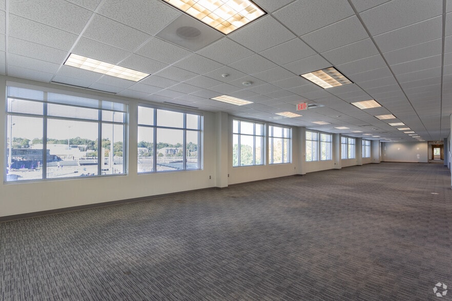 More Photos Of 225 Ray Ave, Fayetteville Loft Creative Space For Lease