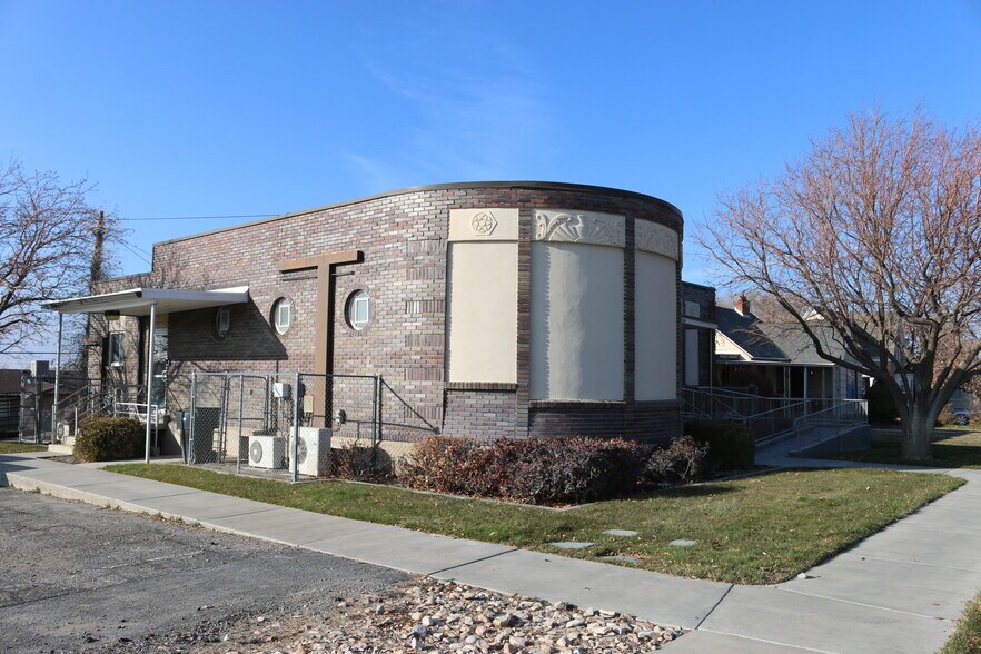 More Photos Of 590 S Main St, Payson Office For Sale