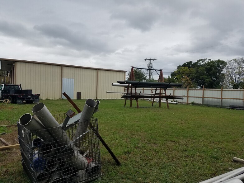 More Photos Of 1090 Rogers St, Savannah Industrial For Sale