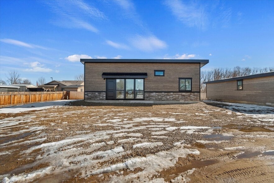 More Photos Of 362-436 W London St, Middleton Manufactured Housing Mobile Home Park For Sale