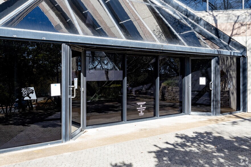 More Photos Of 1114 Lost Creek Blvd, Austin Office For Lease