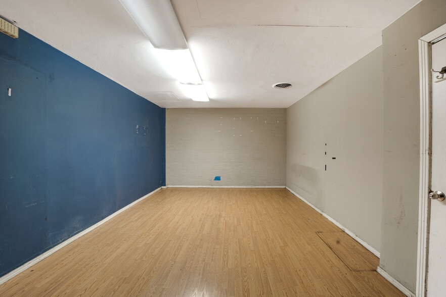 More Photos Of 10920 S La Cienega Blvd, Inglewood Warehouse For Sale