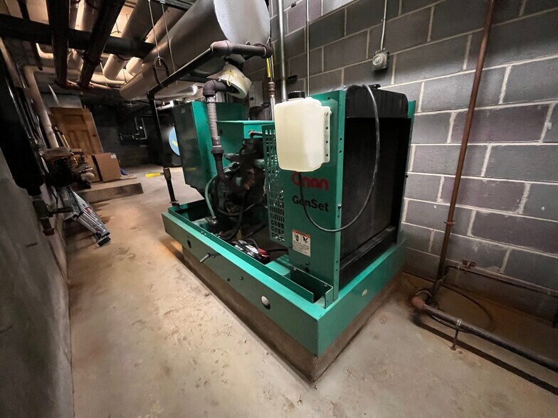 More Photos Of 45 Round Hill Rd, Northampton Office Residential For Sale