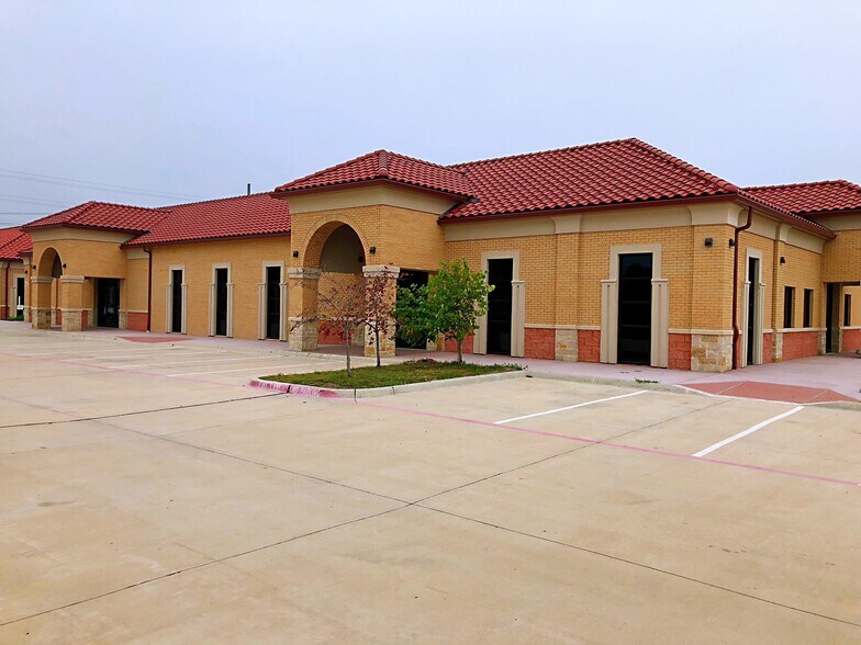 Primary Photo Of 7700 Lakeview Pkwy, Rowlett Medical For Lease