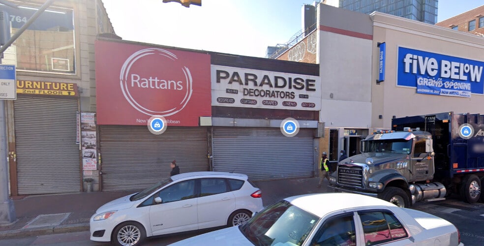 Primary Photo Of 16346 Jamaica Ave, Jamaica General Retail For Lease