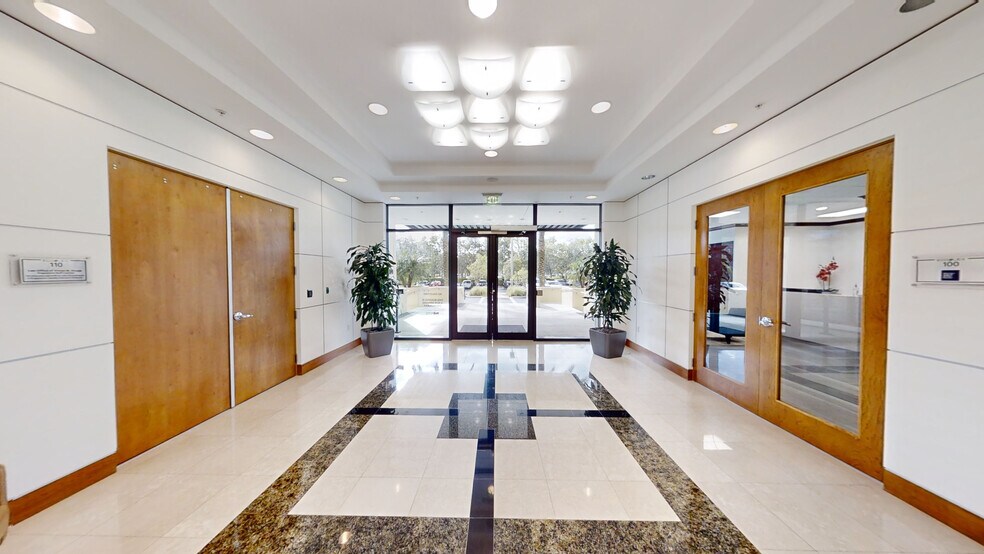 More Photos Of 1641 Worthington Rd, West Palm Beach Office For Lease