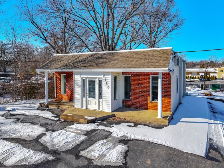 More Photos Of 2750 Trenton Rd, Levittown Office For Lease