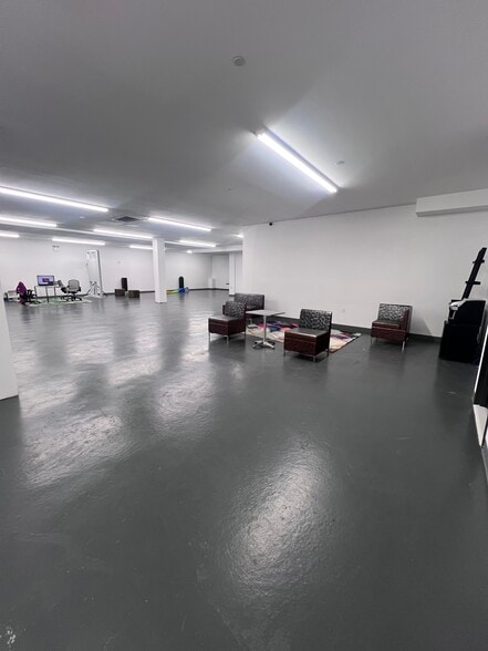 More Photos Of 39-04 29th St, Long Island City Apartments For Lease