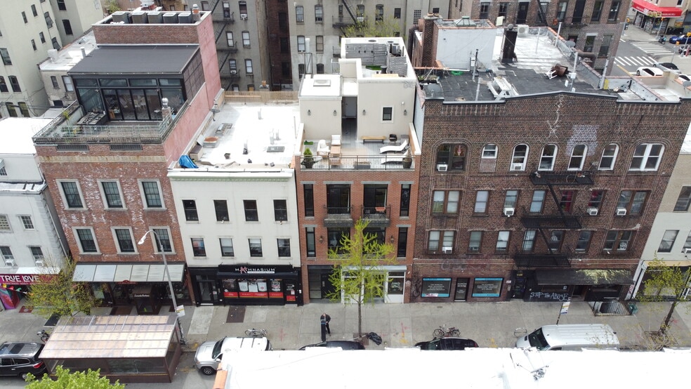 More Photos Of 276 Grand St, Brooklyn Storefront Retail Residential For Lease