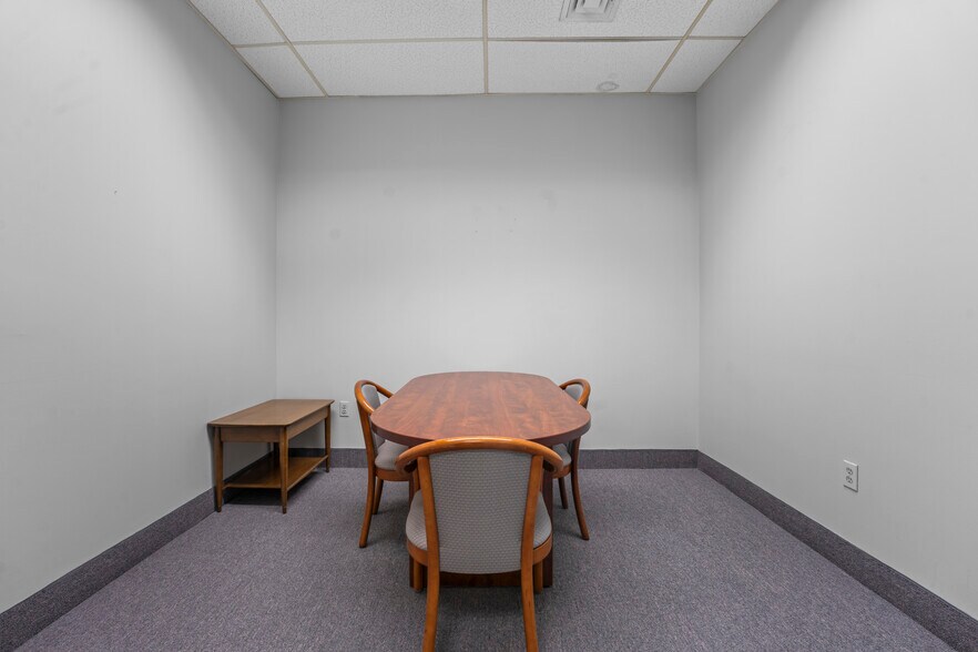 More Photos Of 103 Phoenix Ave, Enfield Medical For Lease