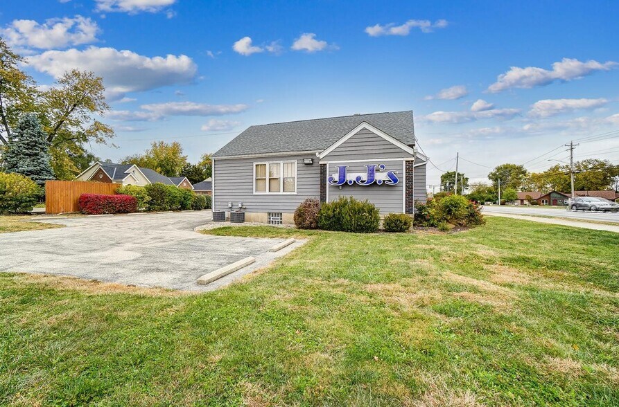 More Photos Of 5160 Winton Rd, Fairfield Freestanding For Sale