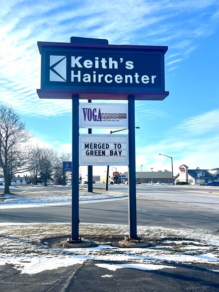 More Photos Of 1250-1270 N Westhill Blvd, Appleton Freestanding For Lease