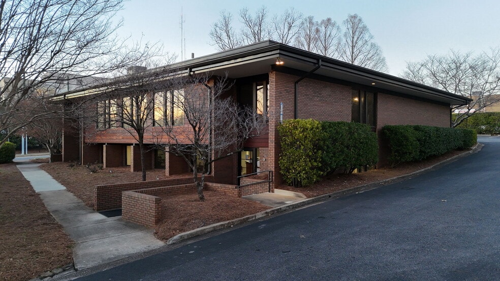 Primary Photo Of 195 King Ave, Athens Medical For Lease