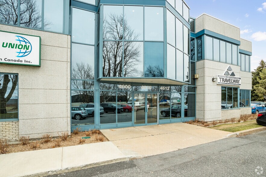 More Photos Of 4600-4612 Rd Bois-Franc, Montréal Warehouse For Lease