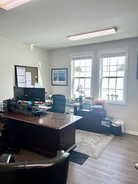 More Photos Of 172-184 Follins Ln, Saint Simons Island Office For Lease