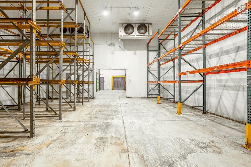 More Photos Of 9665 NW 13th St, Doral Warehouse For Lease