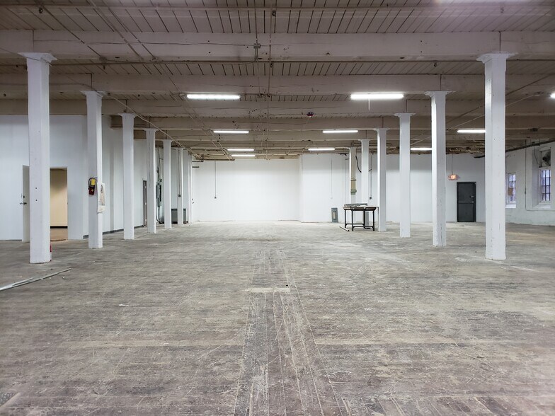 More Photos Of 245 4th St, Passaic Manufacturing For Lease