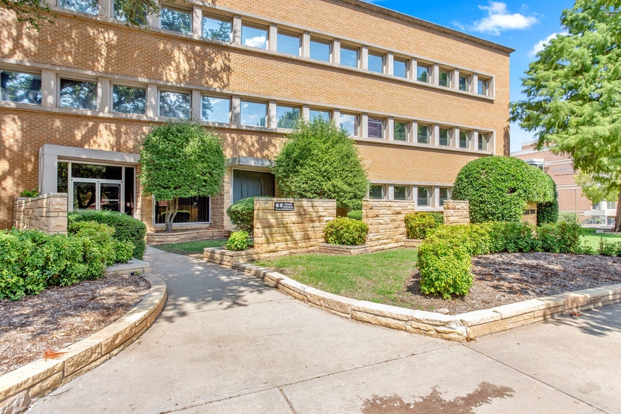 More Photos Of 1111 N Lee Ave, Oklahoma City Medical For Lease