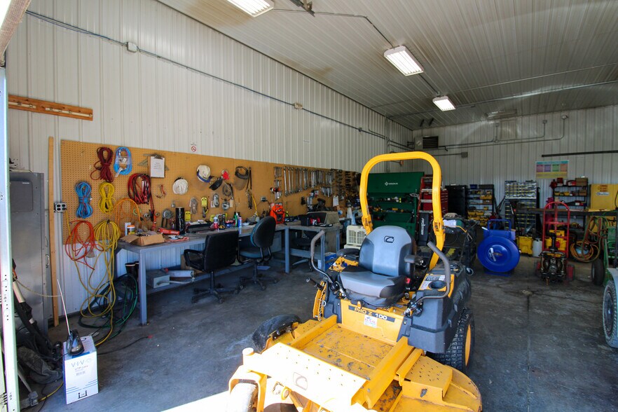 More Photos Of 5640 44th Ave S, Clinton Industrial For Sale