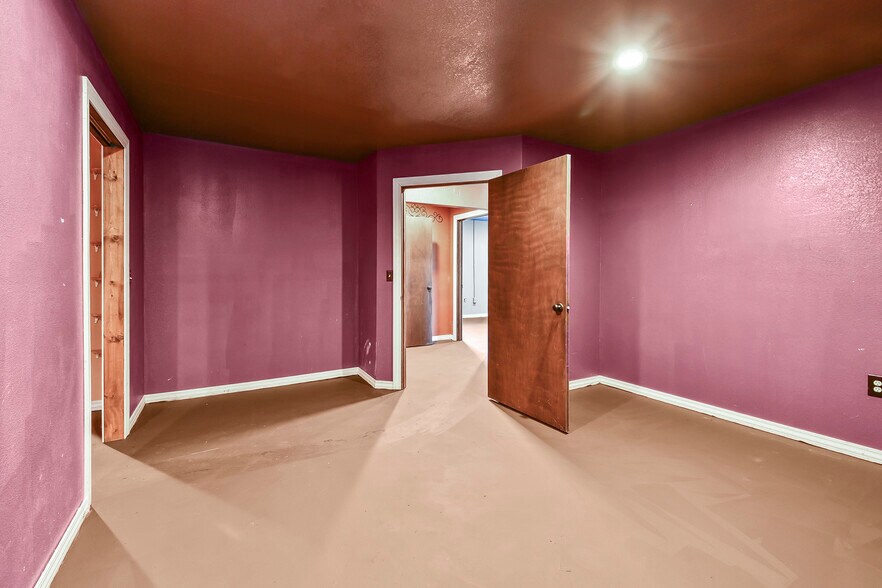 More Photos Of 109 Myrtle, Pierce City Storefront Retail Residential For Sale