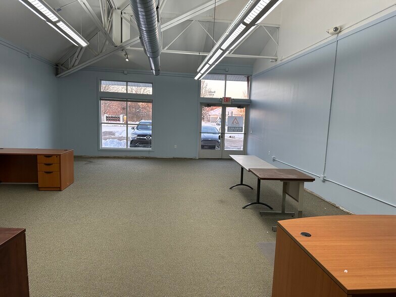 More Photos Of 2350 Belmont Center Dr NE, Belmont Office For Lease