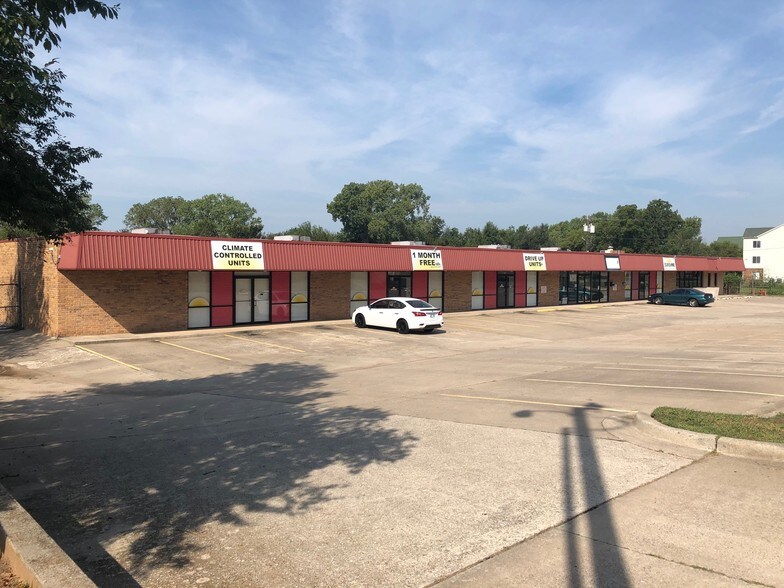 More Photos Of 2400 S Classen Blvd, Norman General Retail For Lease