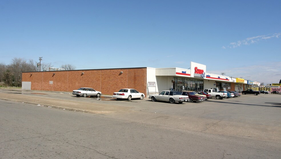 More Photos Of 3101-3125 E Seminary Dr, Fort Worth Unknown For Lease