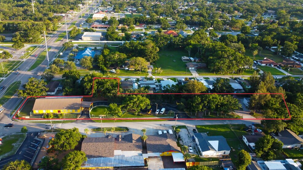 More Photos Of 8816 W Robson St, Tampa Religious Facility For Sale