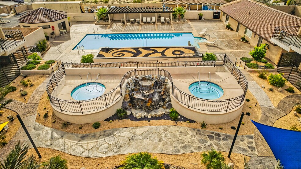 More Photos Of 67485 Hacienda Ave, Desert Hot Springs Hotel For Sale