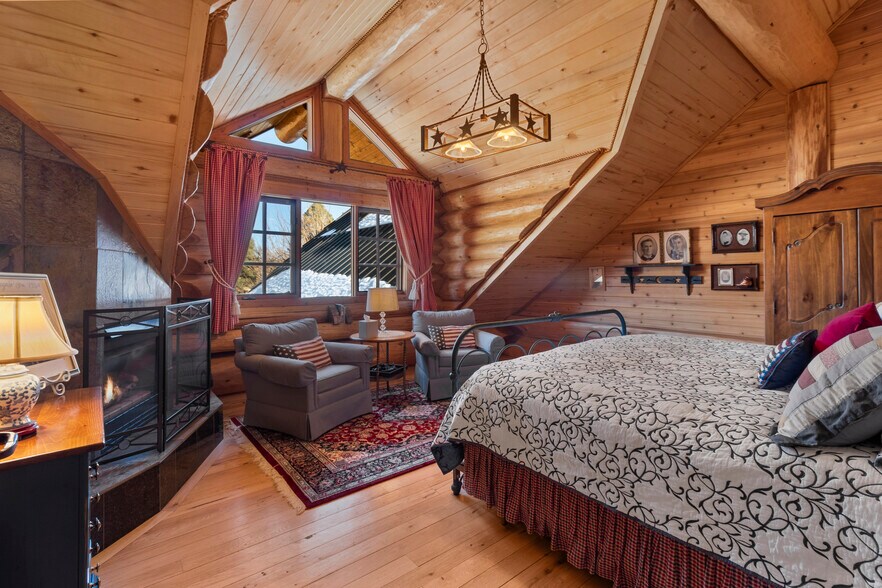 More Photos Of 1613 Black Canyon Rd, Heber Lodge Meeting Hall For Sale