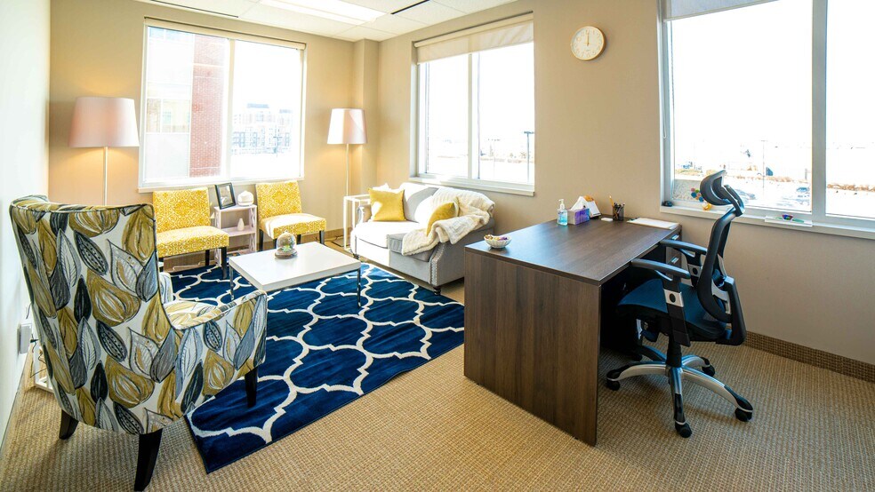 More Photos Of 231 Oak Park Blvd, Oakville Coworking Space