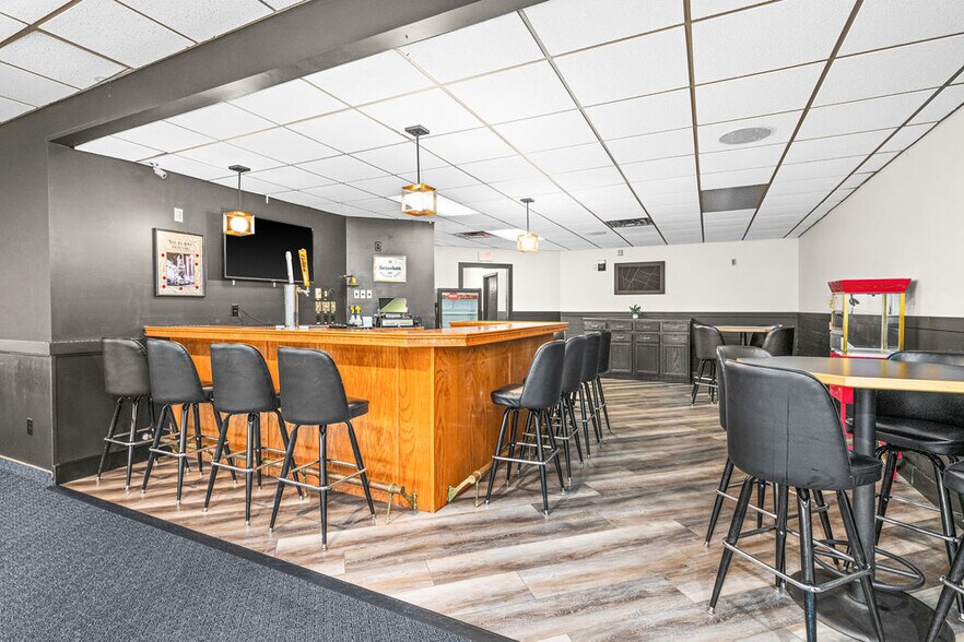 More Photos Of 2820 Midway Rd, Duluth Restaurant For Sale