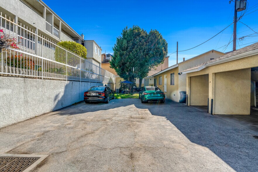 More Photos Of 1700 Grismer Ave, Burbank Apartments For Sale