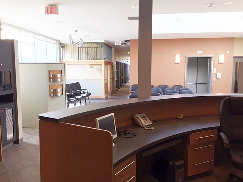 More Photos Of 2551 Hewes Way NW, Edmonton Medical For Lease