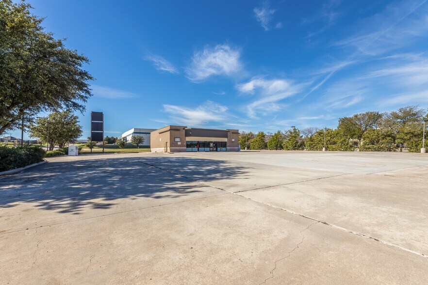 7801 N Beltline Rd, Irving, TX 75063 Convenience Store For Sale