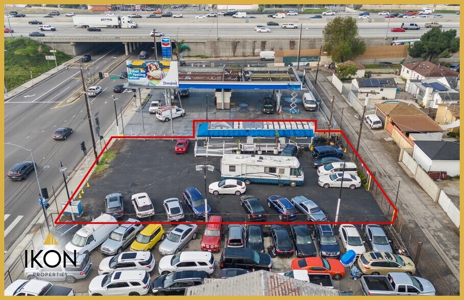 Primary Photo Of 13243 Osborne St, Arleta Auto Dealership For Lease