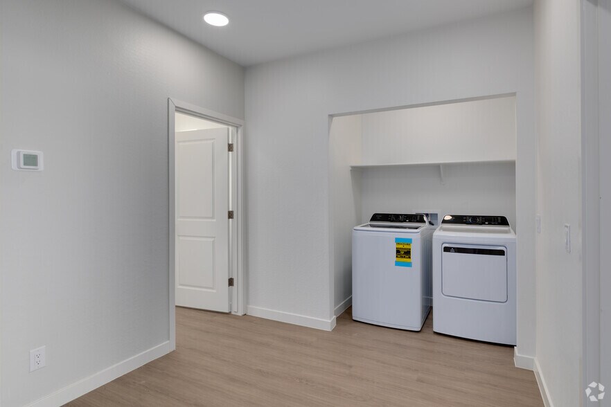 More Photos Of 4630 N 23rd Ave, Phoenix Apartments For Sale