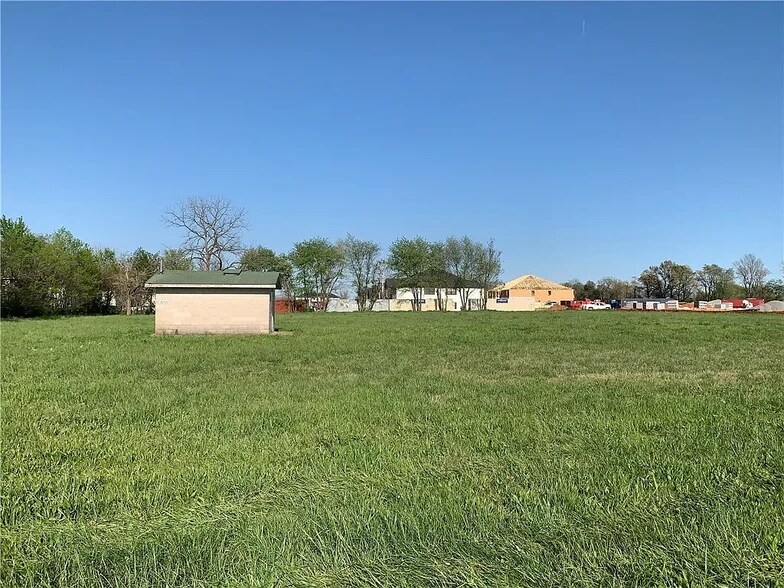 More Photos Of 8099 Regional Airport Boulevard, Bentonville Land For Lease