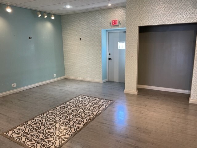 More Photos Of 2131-2229 S Neil St, Champaign Unknown For Lease