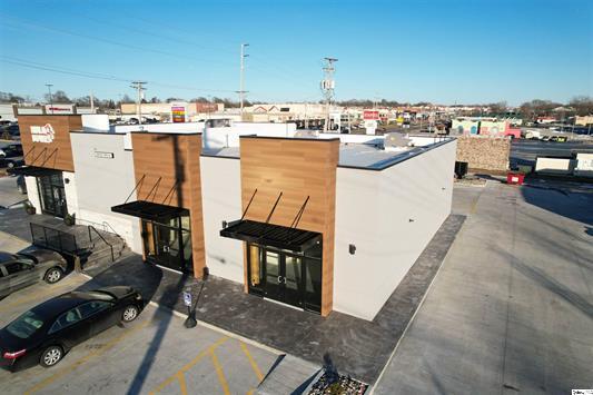 More Photos Of 330 N 30th St, Quincy Storefront For Lease