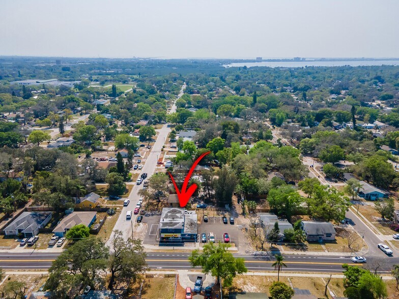 More Photos Of 4200 15th Ave S, Saint Petersburg Storefront Retail Residential For Lease